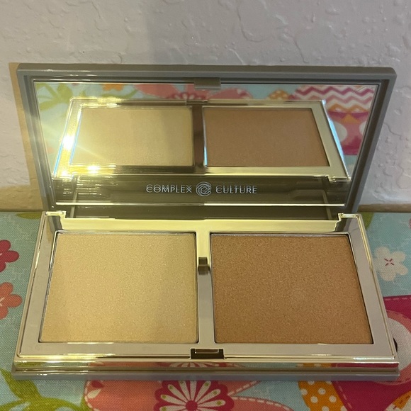 COMPLEX CULTURE Good Lighting Highlighter Duo Palette New in Box Full Size - Picture 2 of 3